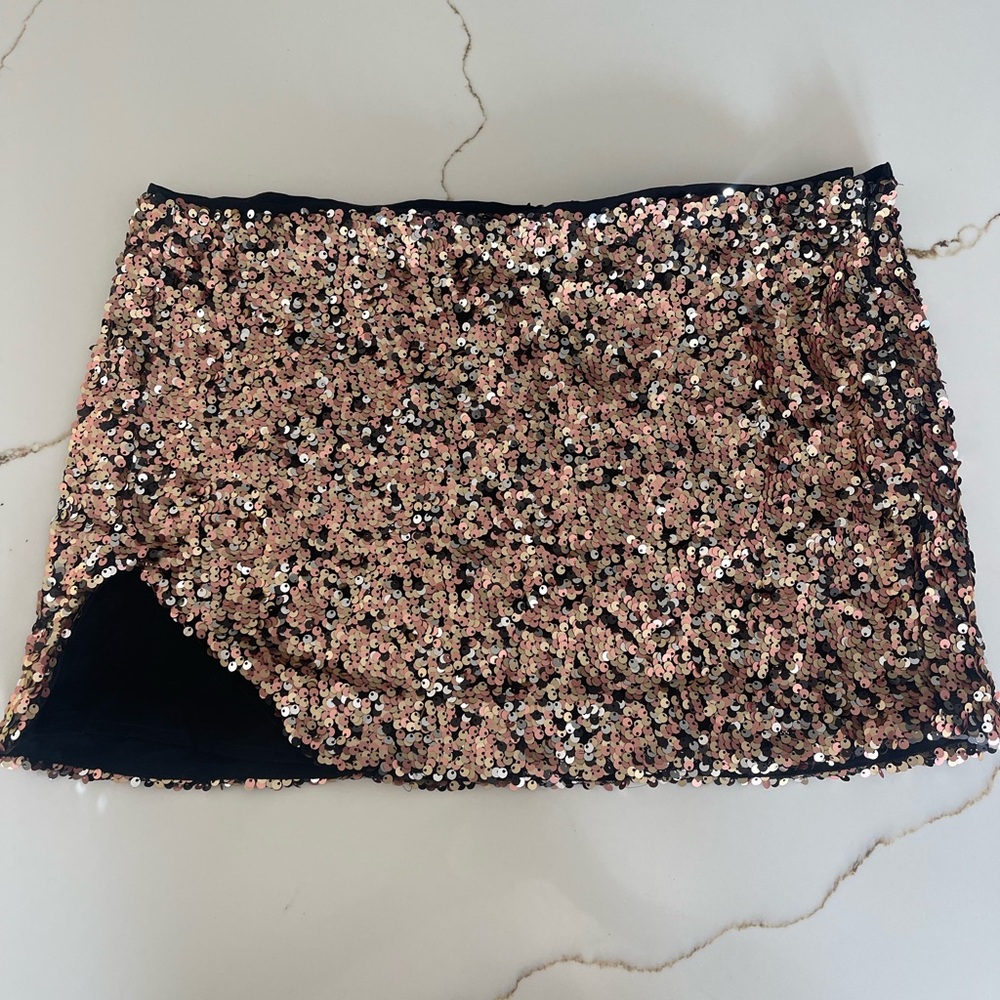 Free People Annalise Sequin Mini skirt! NWT - Picture 5 of 10